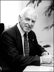 KommR. Dr. René Alfons Haiden